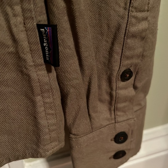 Patagonia Shirt - Picture 3 of 5